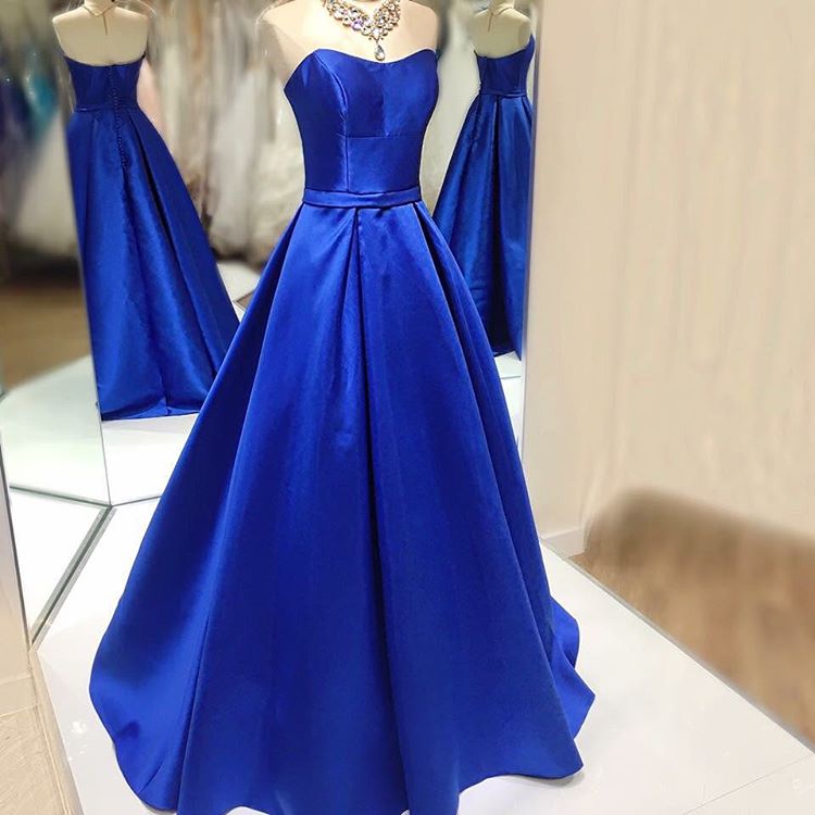 Blue hotsell taffeta gown