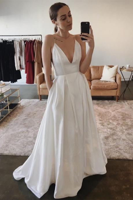 Sexy V Neck Evening Dress Ivory Long Prom Dress A Line Wedding Party Dress With Pockets
