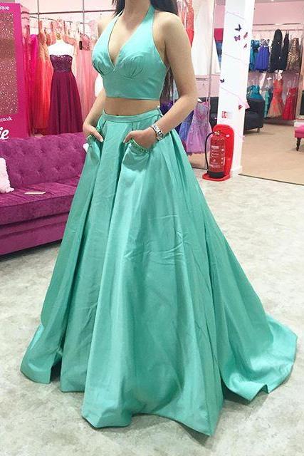 2016 Mint Green V Neck Halter Two Piece Satin Prom Gown With Pockets