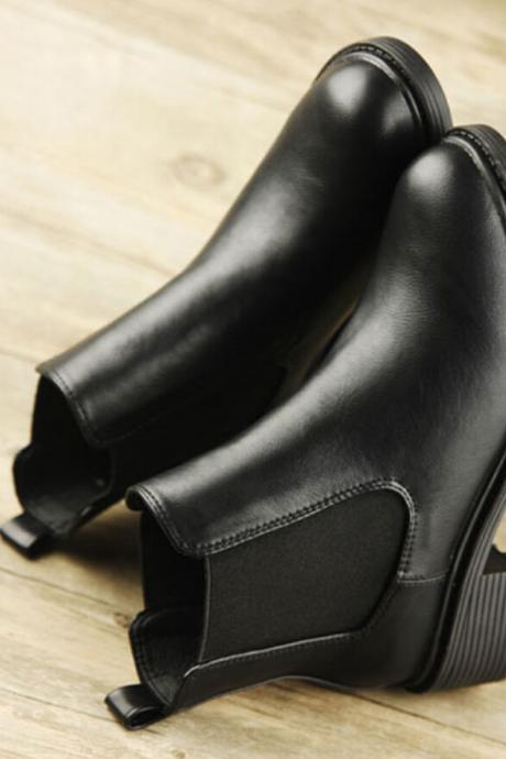 Women Black Leather Chelsea Bootie, Flat Short Boots Size 5- Size11